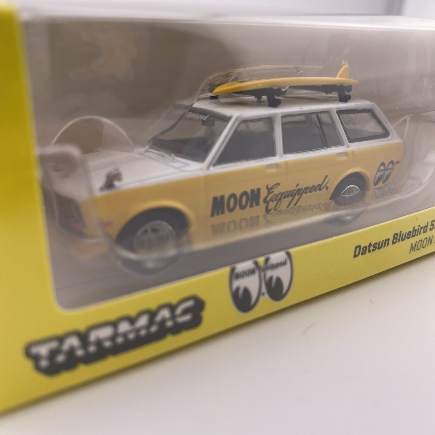 Datsun Bluebird 510 Wagon Moon Eyes Tarmac Works TRG 026 ME16