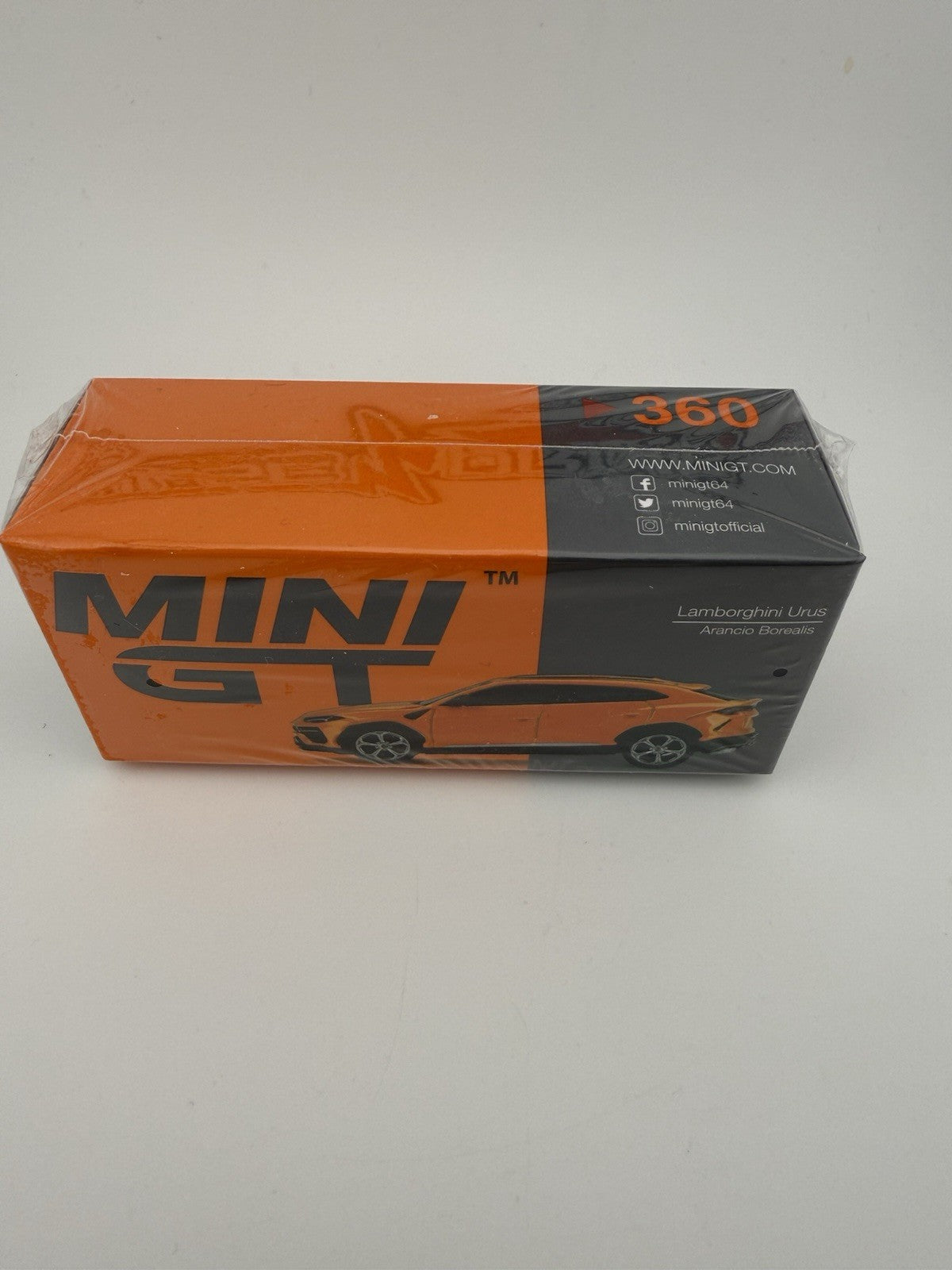 Lamborghini Urus Arancio Borealis Mini GT MGT 00360 Sealed4