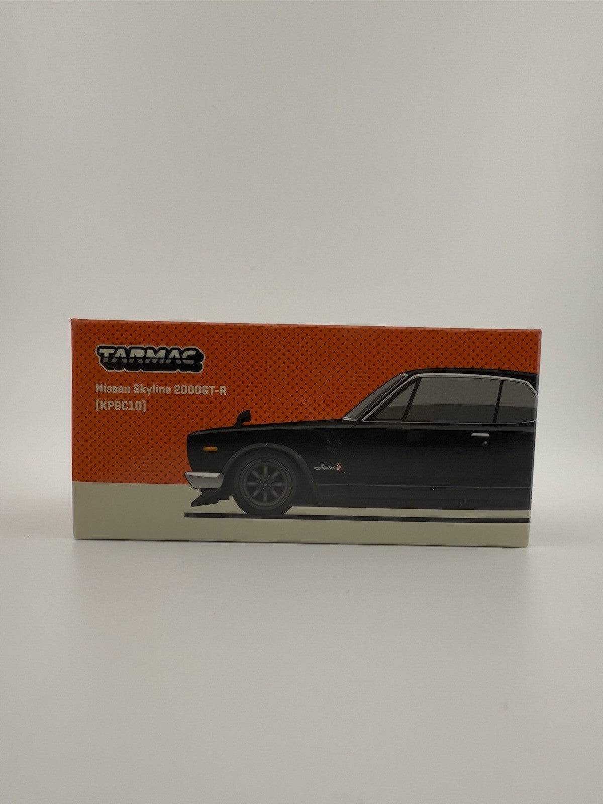Chase Nissan Skyline 2000GT R (KPGC10) TARMAC WORKS T64G 043 BK9