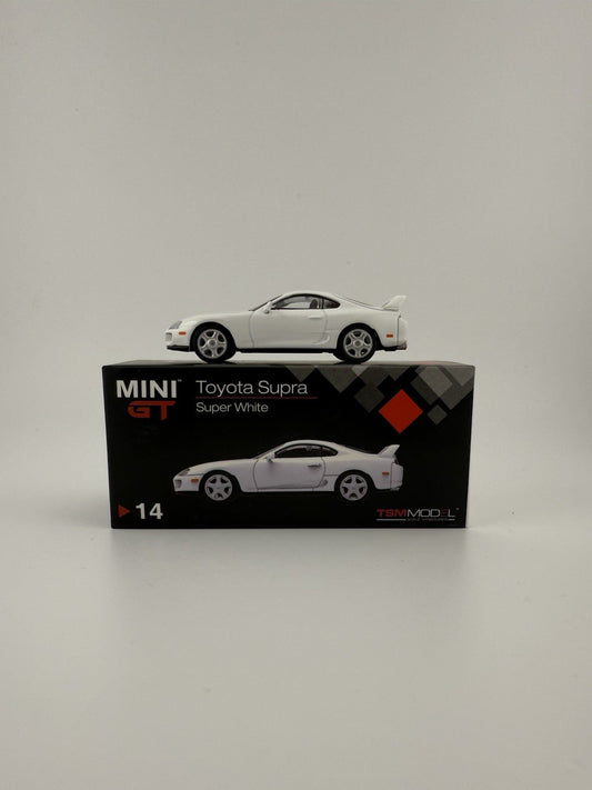 Toyota Supra (JZA80) Super White   Mini GT MGT 000140