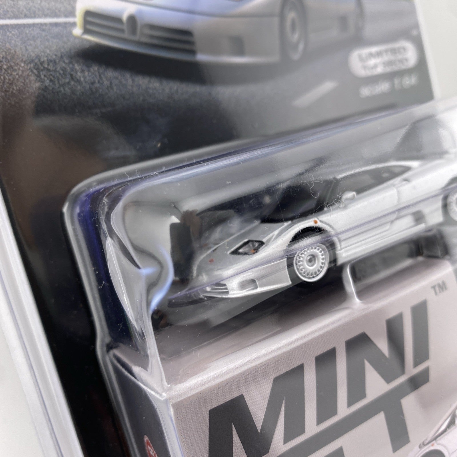 Bugatti EB110 GT Grigio Chiaro   Mini GT MGT 007044