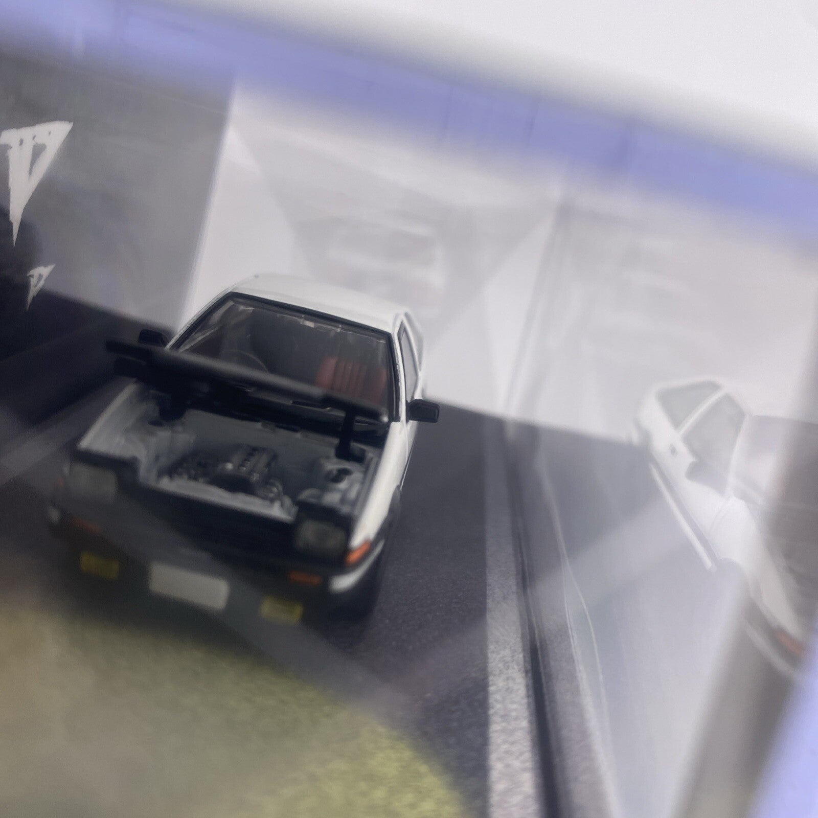 Toyota SPRINTER TRUENO (AE86) White   Hobby Japan HJ641052DD Initial D6