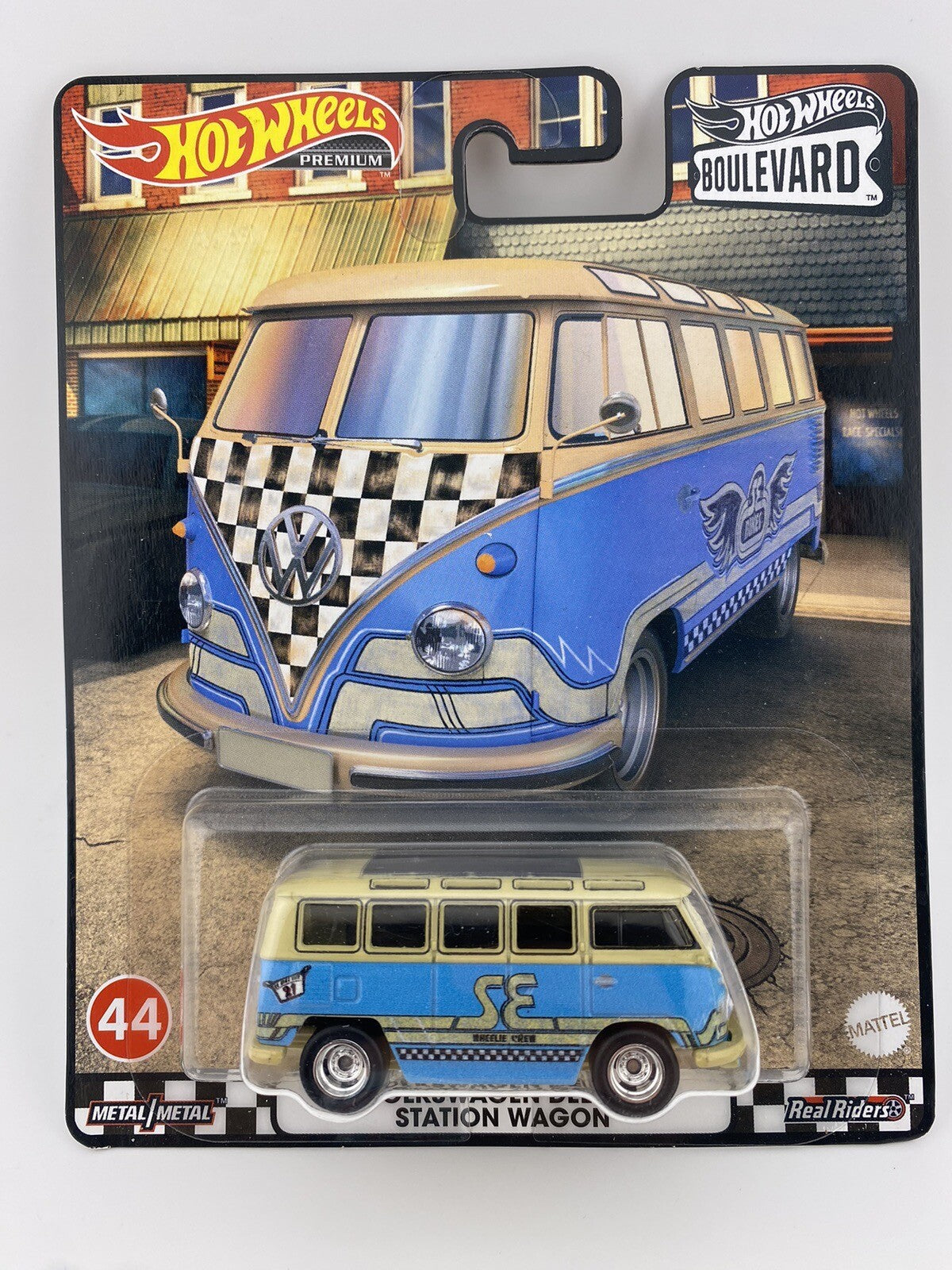 Volkswagen Deluxe Station Wagon   Hot Wheels   Boulevard 44 in Protector1