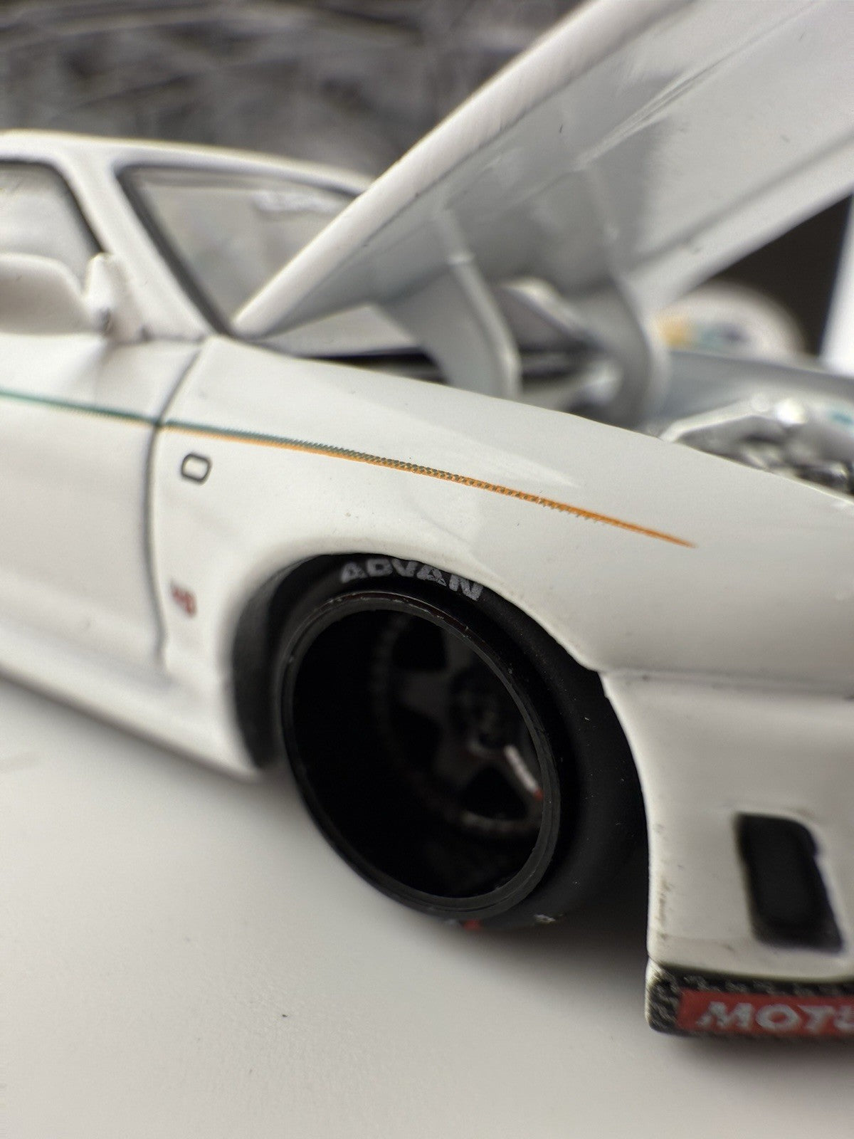 Nissan Skyline GT R (R33) Kaido House Greddy White   Mini GT KHMG 113 Open Box8