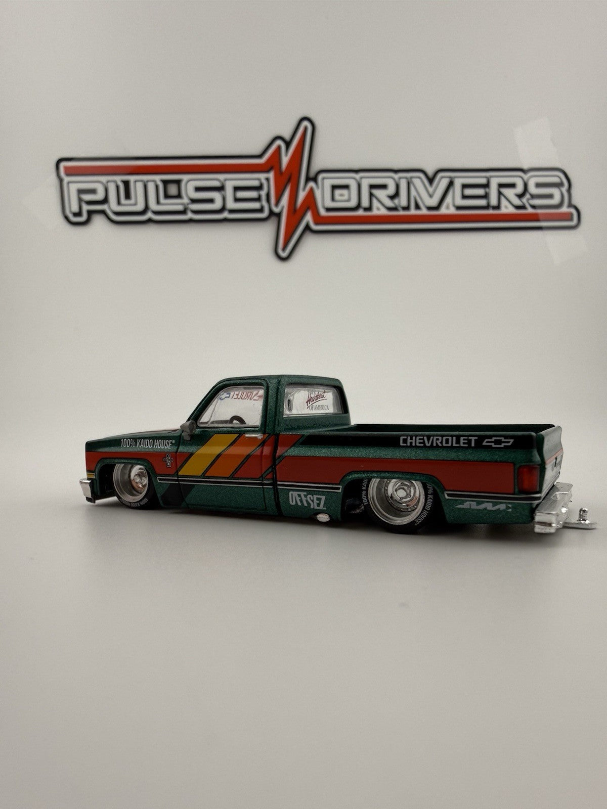 Chevrolet Silverado Green   Kaido House x Mini GT KHMG 226 Open Box5