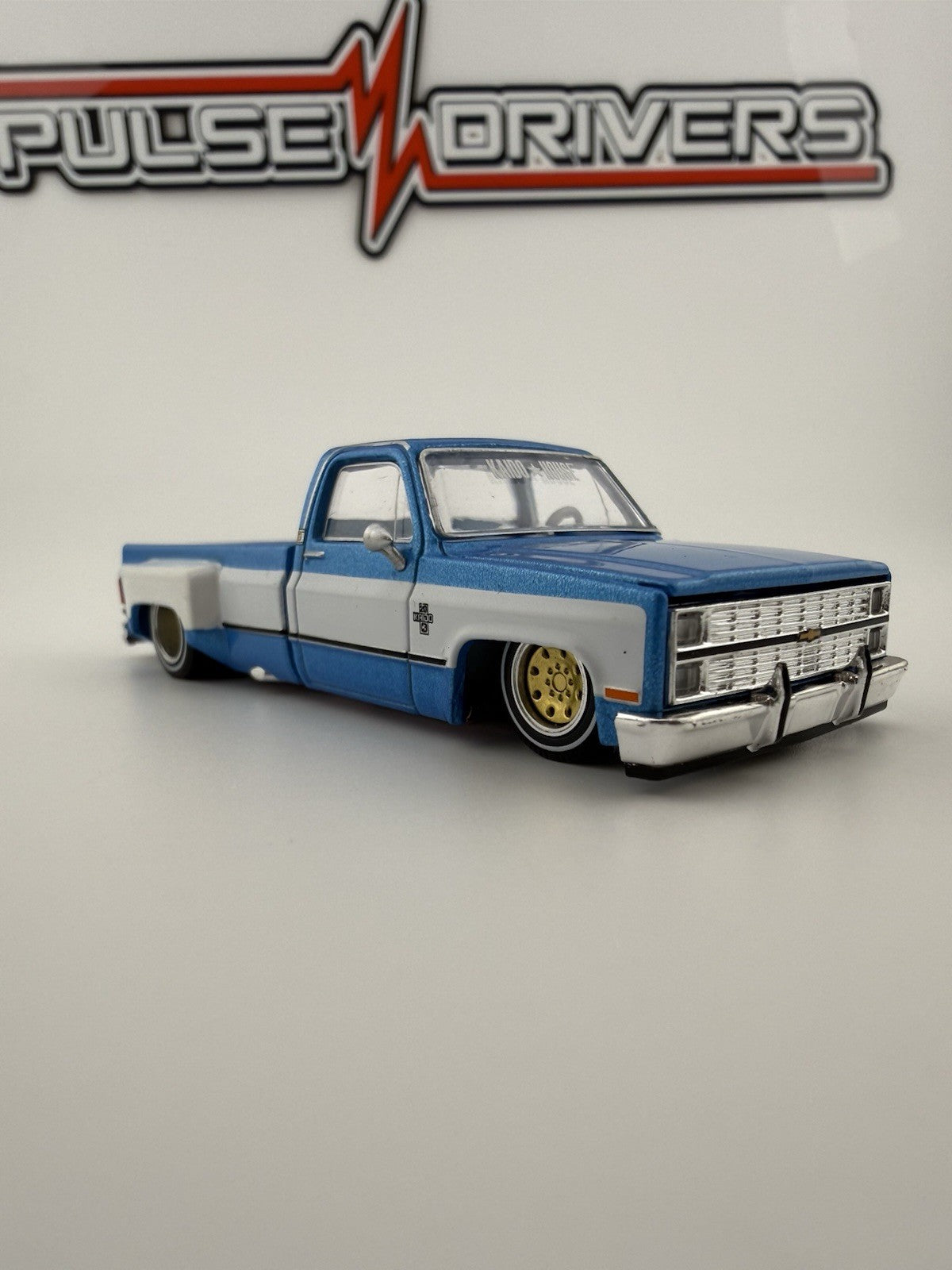Chevrolet Silverado Dually Vintage Spec V1   Kaido House 192   Open Box5