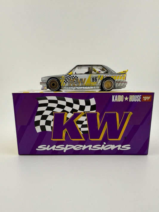 Chase   BMW M3 E30 Kaido KW KHMG194 Kaido House x Mini GT0
