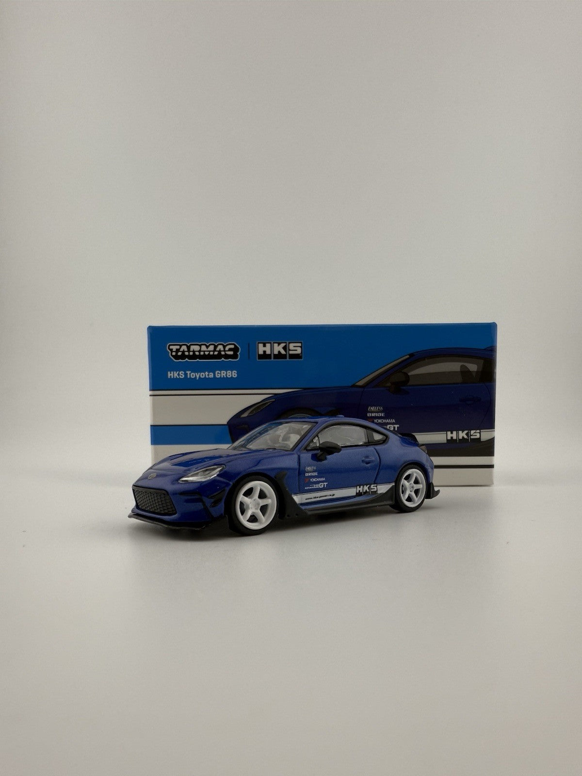 HKS Toyota GR86 Blue   Tarmac Works T64G 038 BL Opened1
