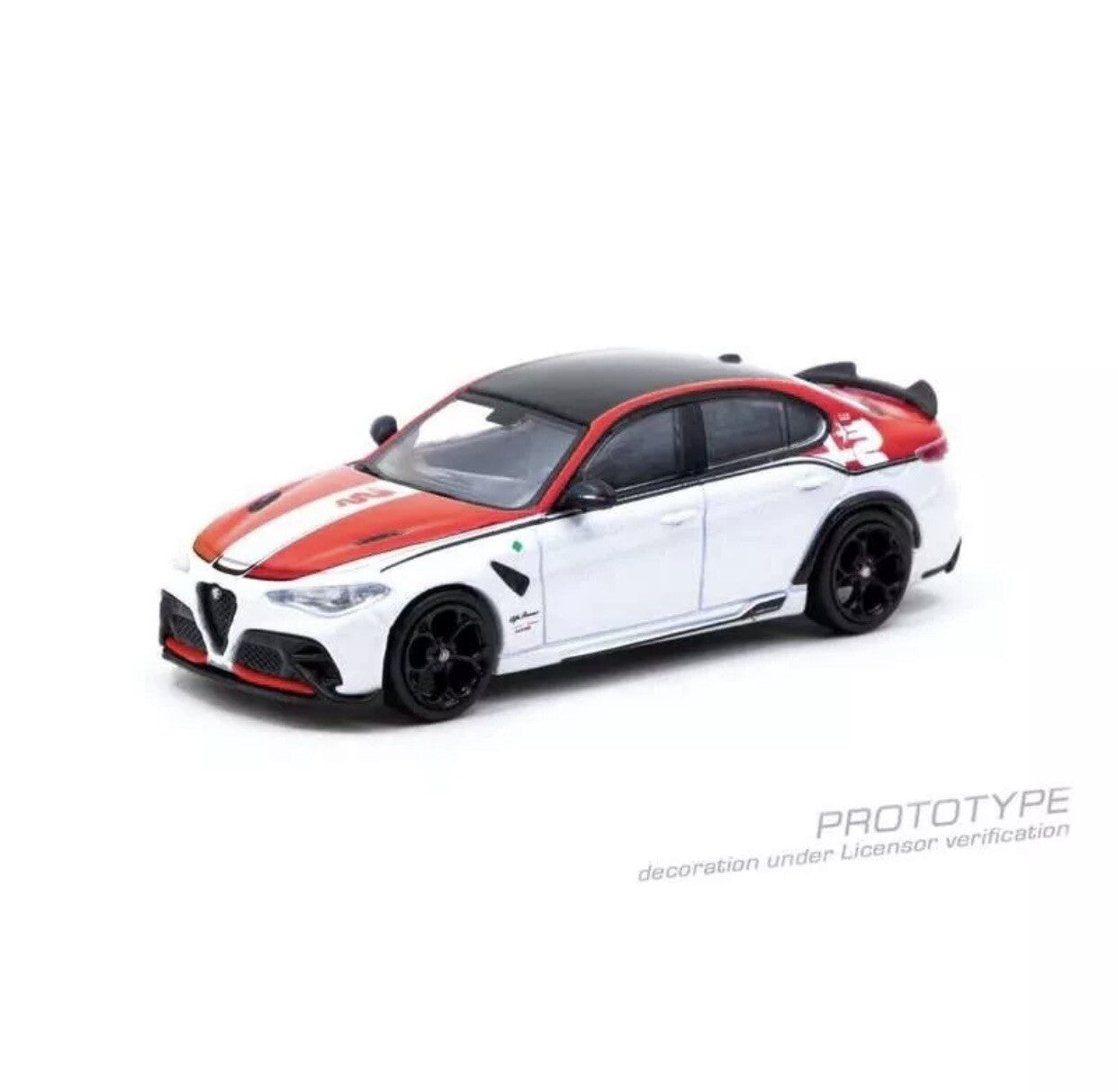 Alfa Romeo Giulia GTAm   Red / White   Tarmac Works   T64G TL031 RW0
