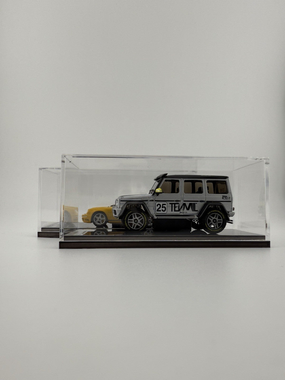 TENMIL   Los Angeles Diecast Club   RUF Yellowbird & G Wagon and Merchandise6