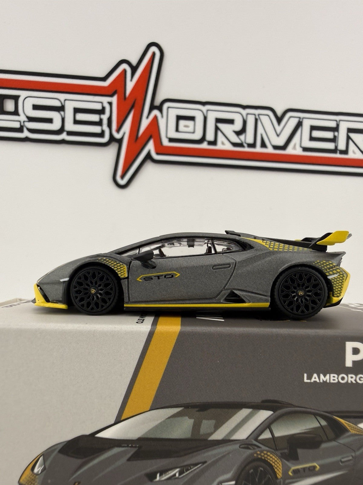 Lamborghini Huracan STO Matte Gray POPRACE PR64-02421