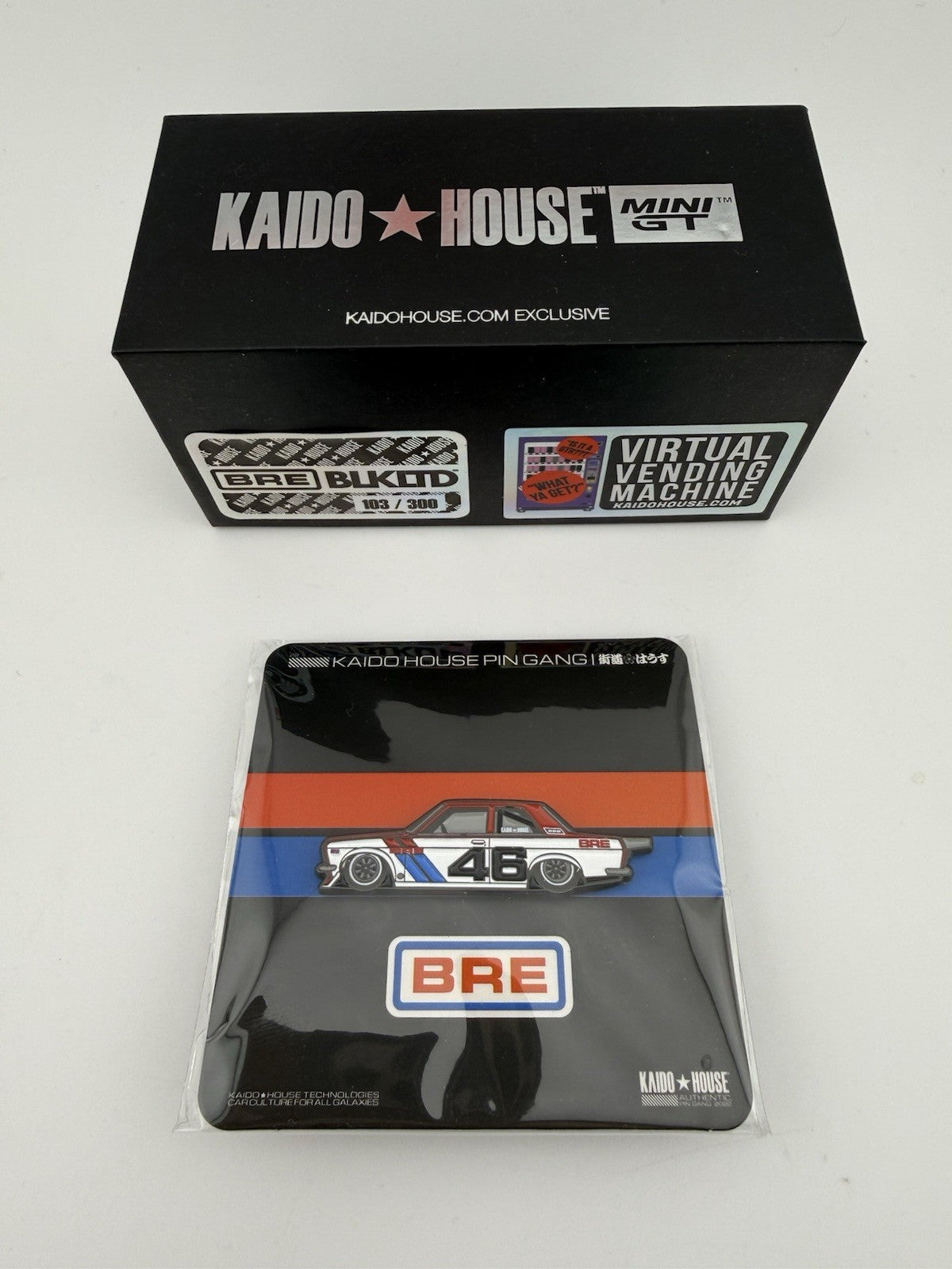 Datsun 510 Kaido House Street BRE BLKLTD 103/300 018 Vending Machine 4 Pins9