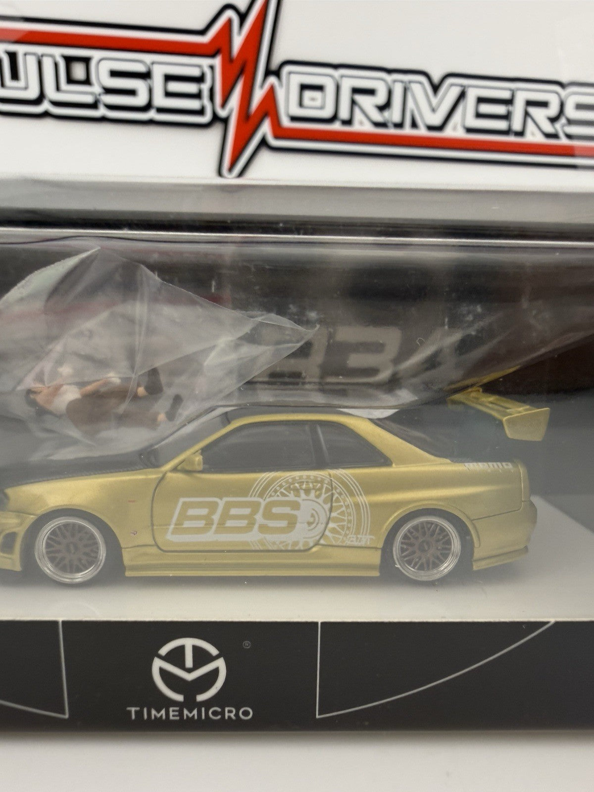 Nissan GTR34 Dark Gold BBS with Figure   Time Micro 1:64 TM643425 11