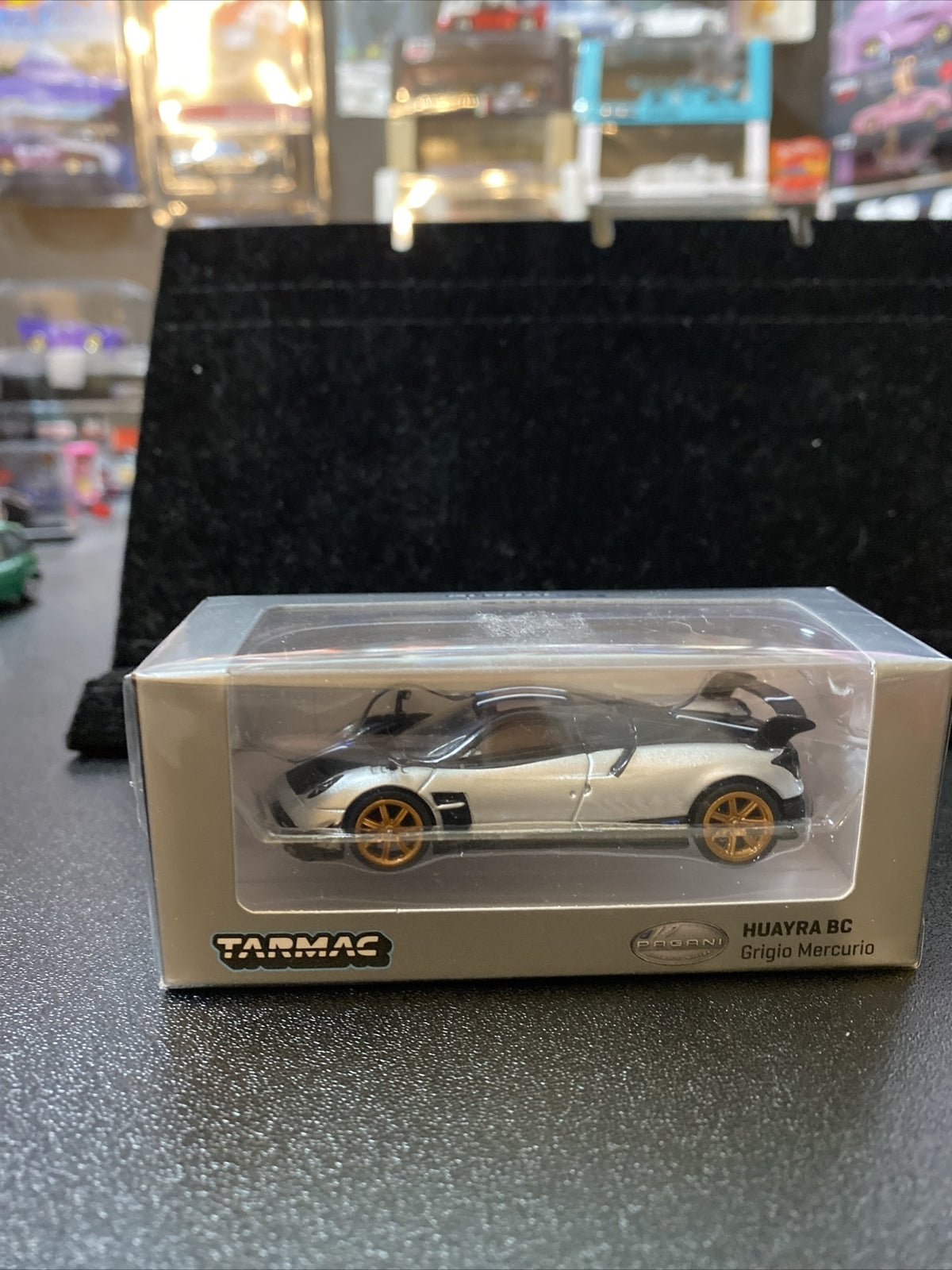 PAGANI HUAYRA BC SILVER & BLACK 1/64 TARMAC WORKS Lot of 2 Chase & Regular2