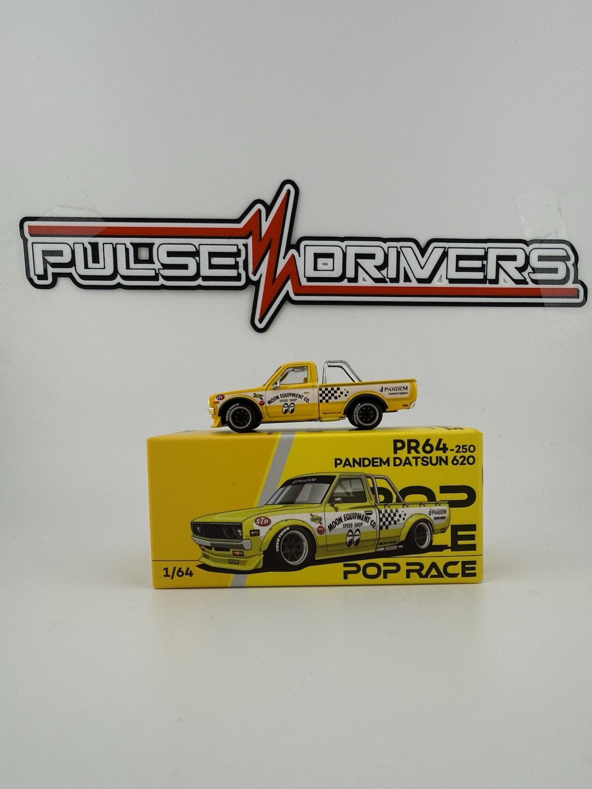 Pandem Datsun 620 pickup Mooneyes Yellow Poprace PR64-0250 Open Box0