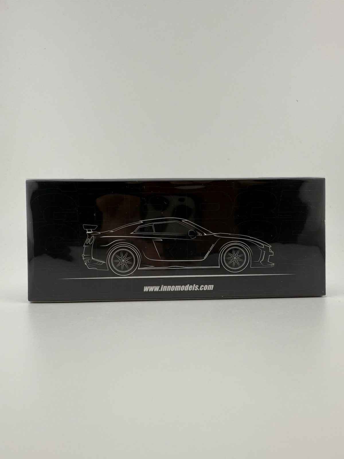Nissan GT R (R35) Nismo 2022 Stealth Gray   INNO64 IN64 R35NSE STGR4