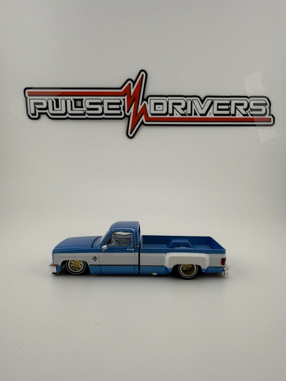 Chevrolet Silverado Dually Vintage Spec V1   Kaido House 192   Open Box2