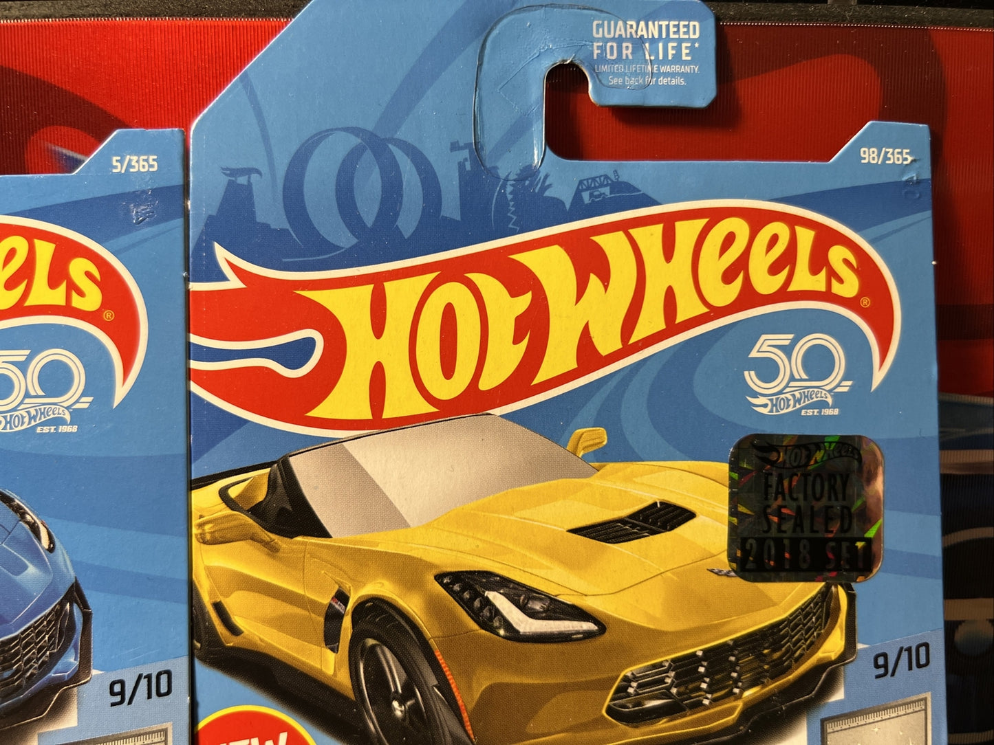 2ea Hot Wheels Corvette C7 Z06 Convertible Blue and Yellow12
