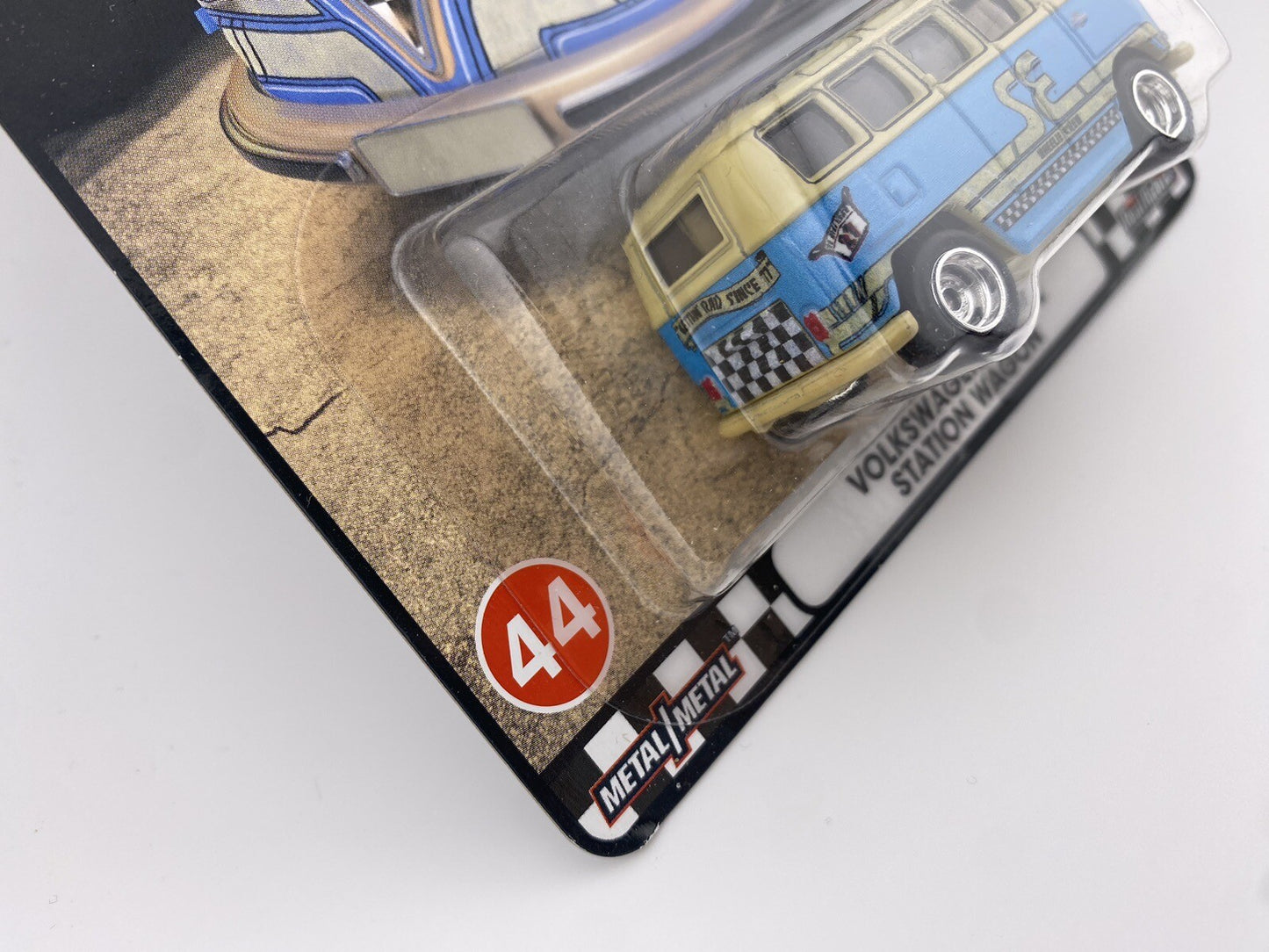 Volkswagen Deluxe Station Wagon   Hot Wheels   Boulevard 44 in Protector3