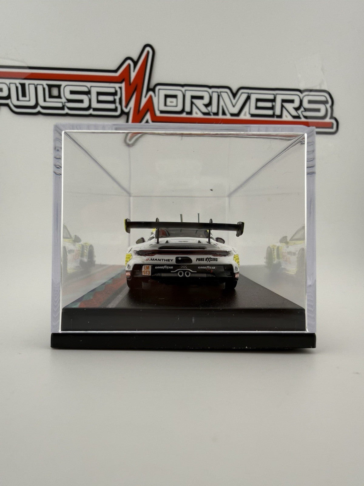 Porsche 911 GT3 R (992) #92 Tarmac Works T64 084 24LM92 Taiwan 7 11 Special Open3