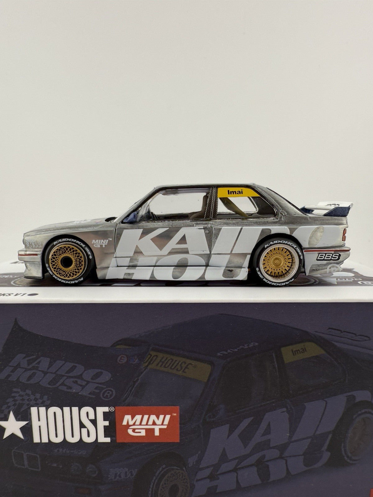 Chase   BMW M3 (E30)   Mini GT Kaido House KHMG 1541