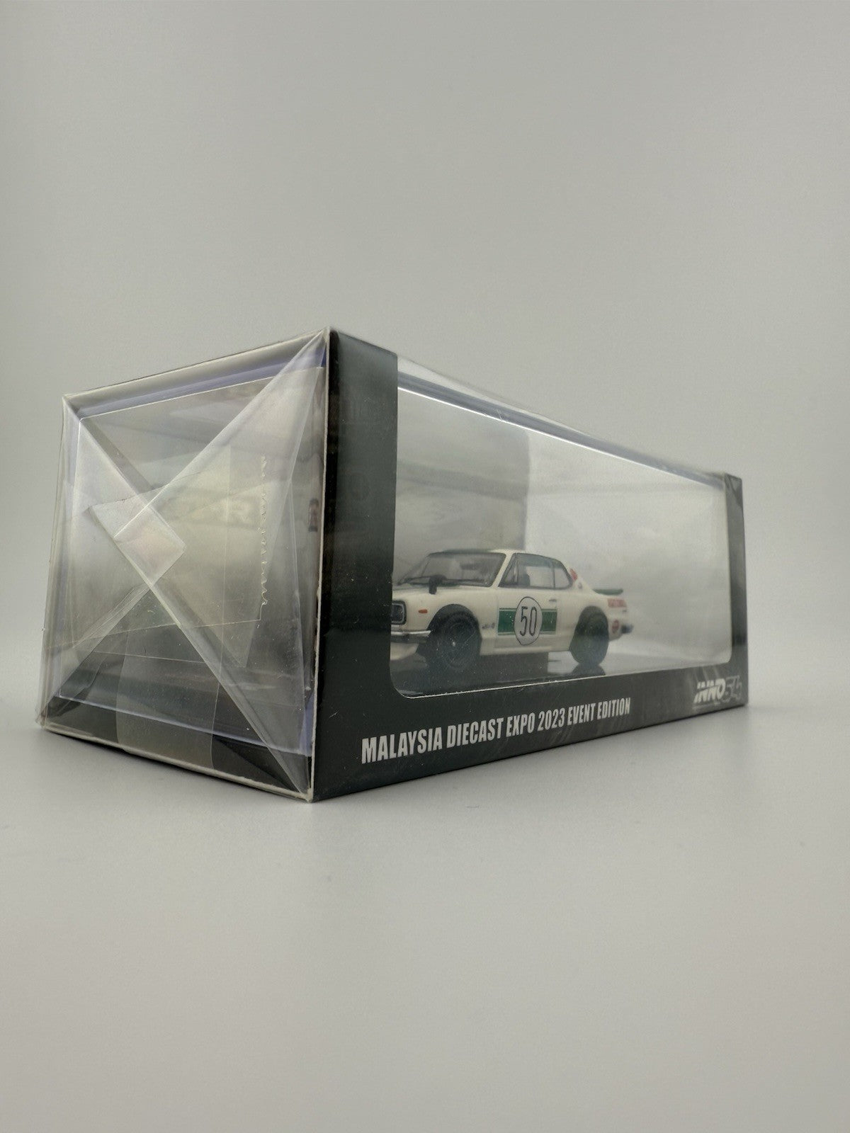 NISSAN SKYLINE 2000 GT R KPGC10 #50 WHITE MALAYSIA 1/64 INNO IN64 KPGC10 MDX23WH2