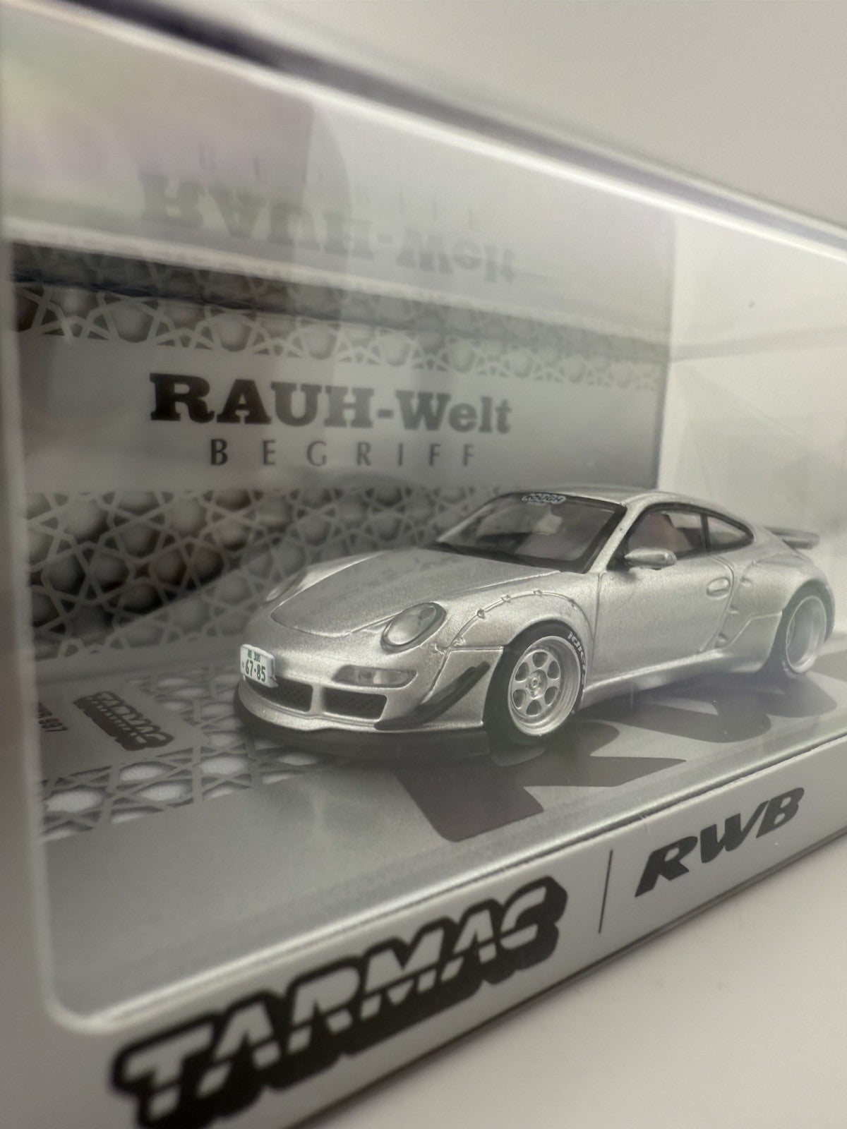 RWB 997 Silver   Tarmac Works T64 057 AB Abu Dhabi2