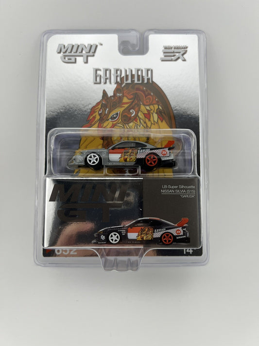 Chase   Nissan Silvia (S15) LB Super Silhouette Works Garuda   Mini GT MGT 006520