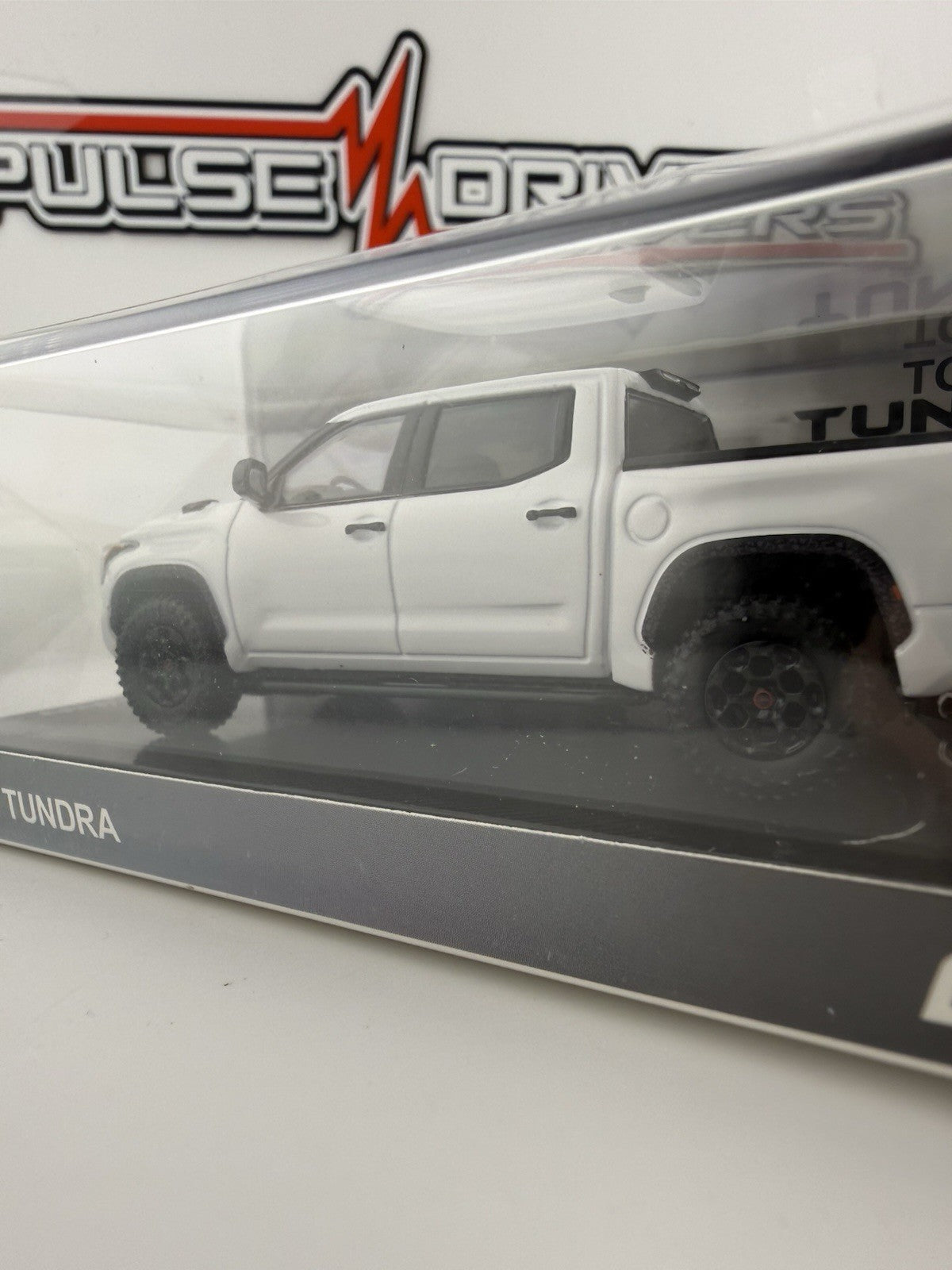 Toyota Tundra TRD White   CM MODEL CM64 TUNDRA 014