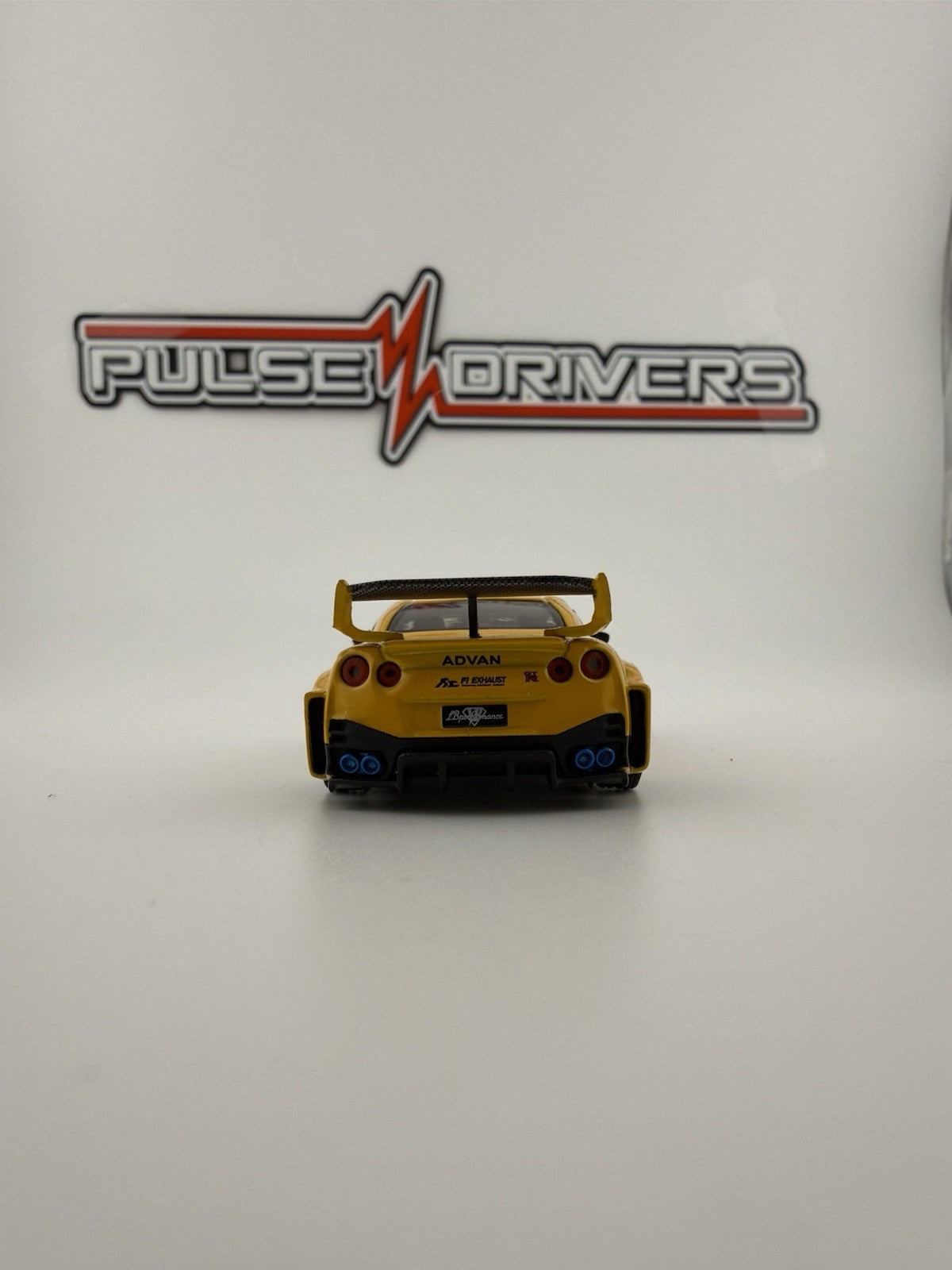 LB Silhouette Works Nissan 35GT RR   Yellow Mini GT 182 Open Box2
