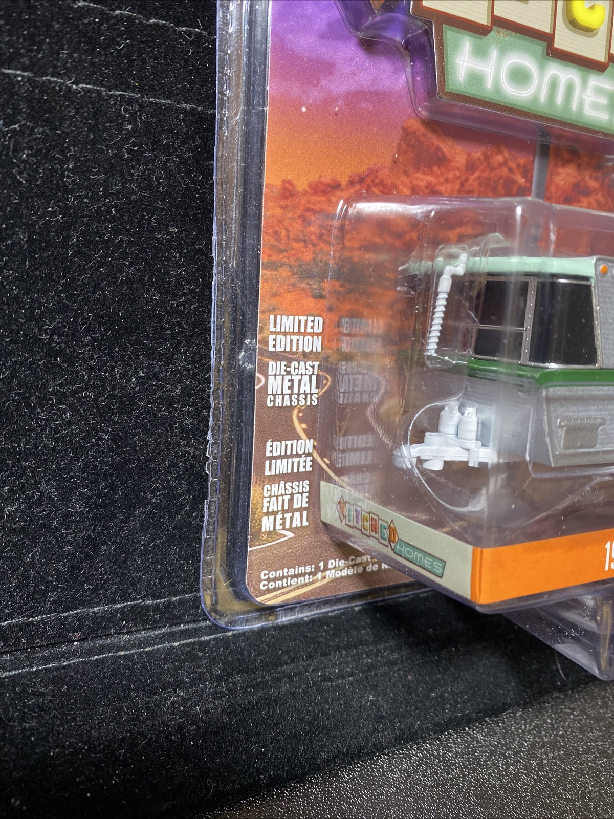 Greenlight 1:64 Hitched Homes 34120 A 1962 Holiday House5