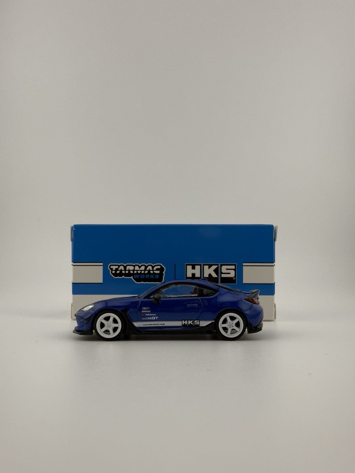 HKS Toyota GR86 Blue   Tarmac Works T64G 038 BL Opened3