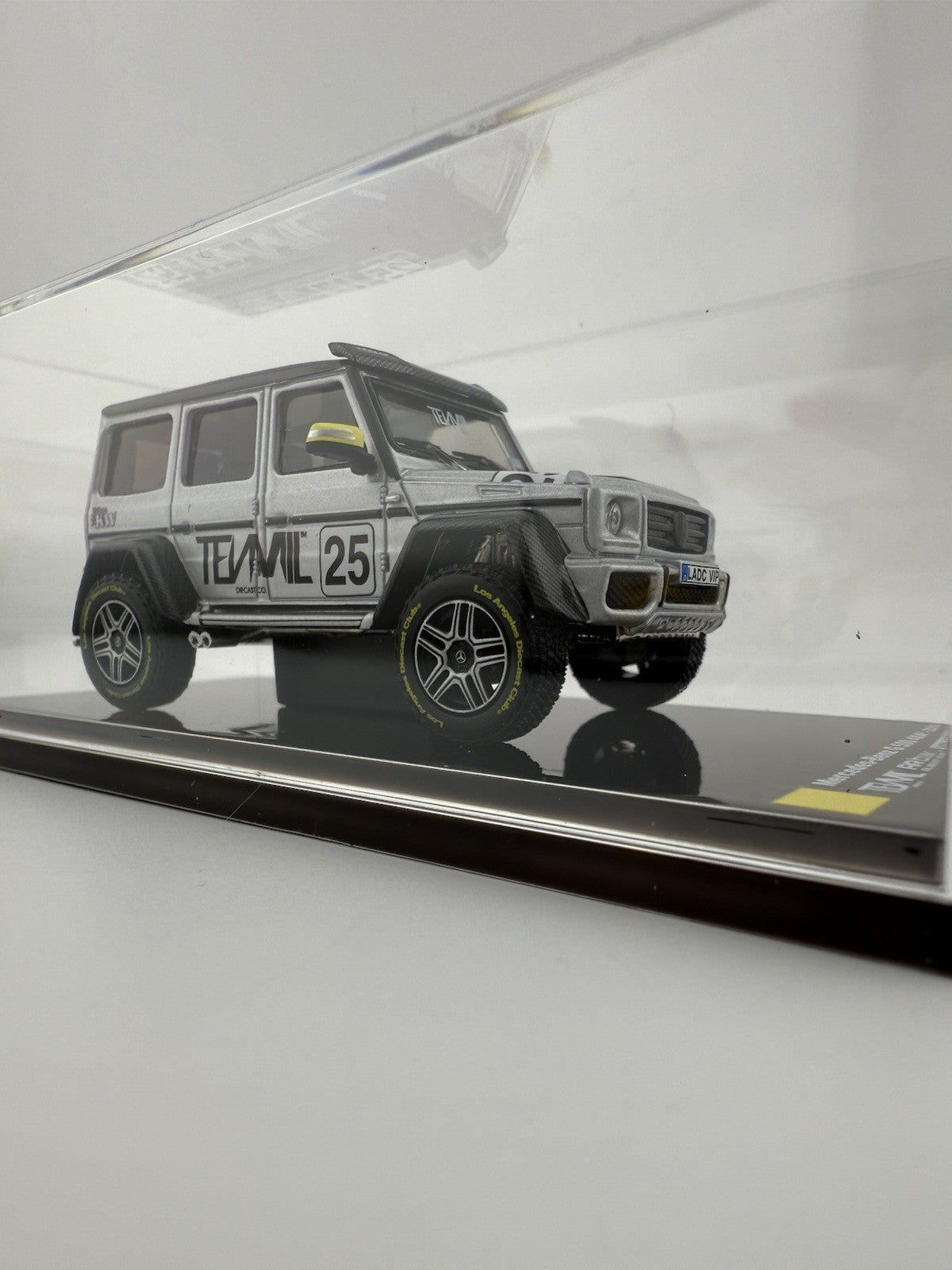 TENMIL   Los Angeles Diecast Club   RUF Yellowbird & G Wagon and Merchandise18
