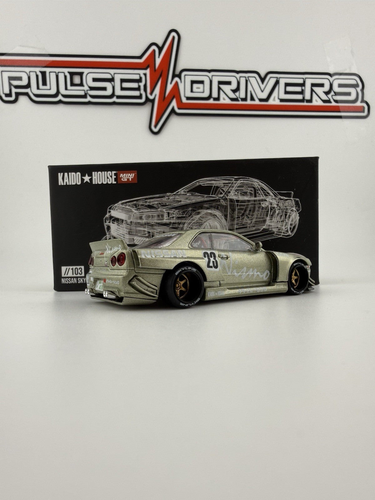 Nissan Skyline GT R (R34) Green   Kaido House KHMG 103 V4 23 Nismo Open Box1