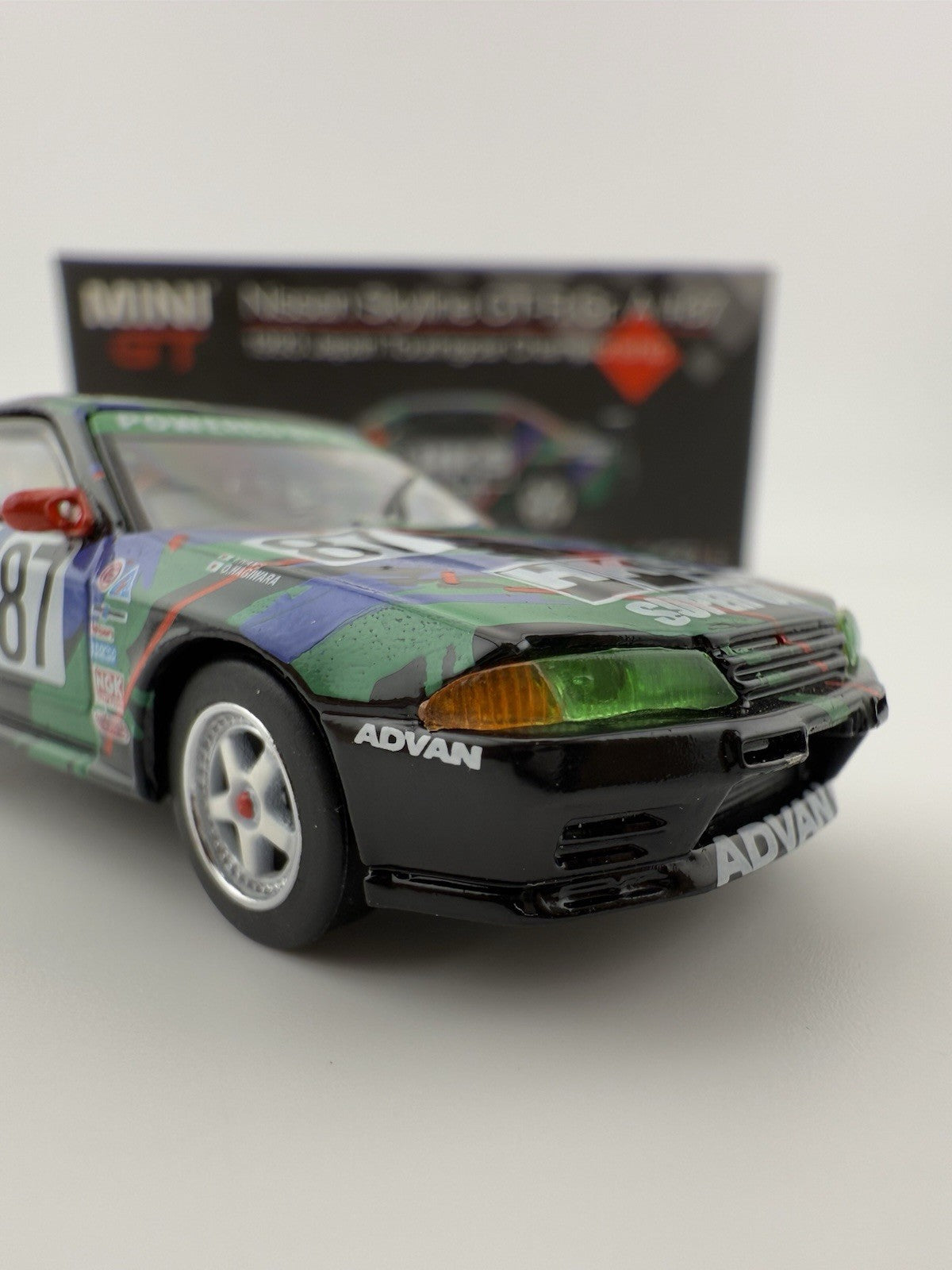 Nissan Skyline GT R (R32) Gr  Mini GT MGT 00103  87 HKS 1993 JTCC Open Box7
