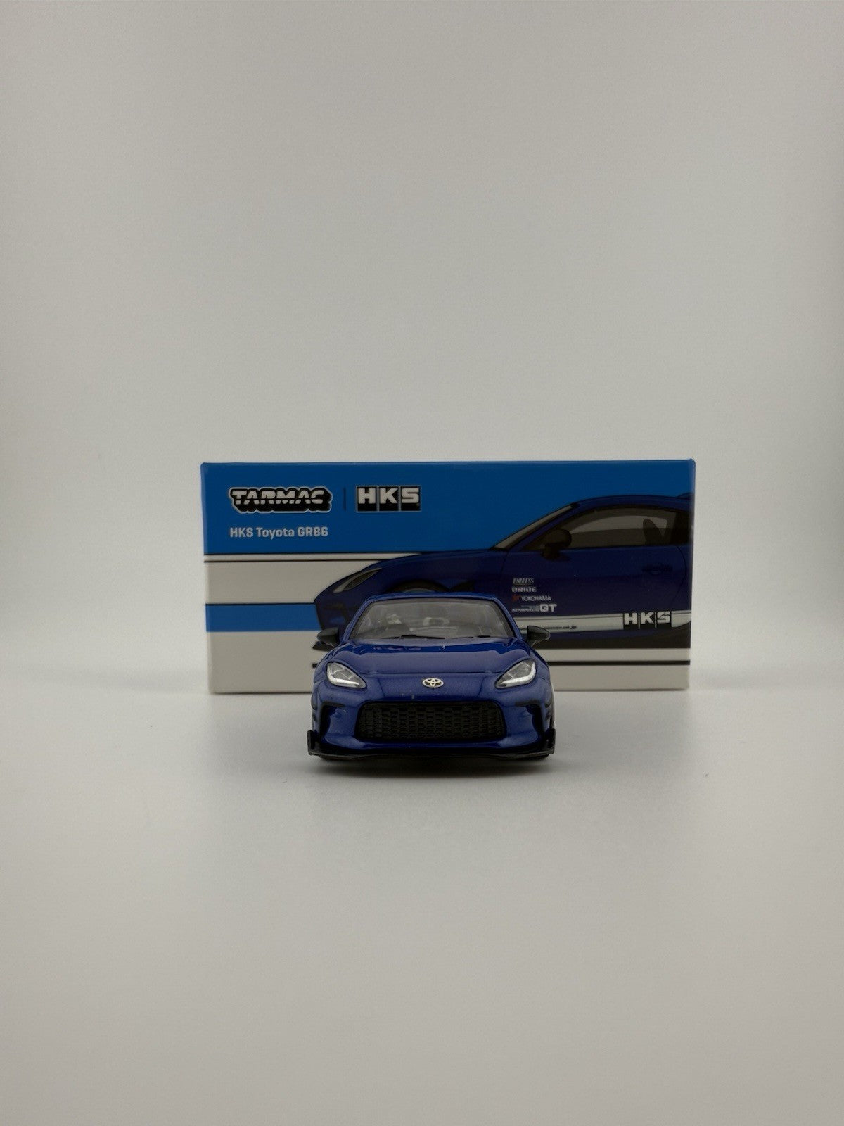 HKS Toyota GR86 Blue   Tarmac Works T64G 038 BL Opened2