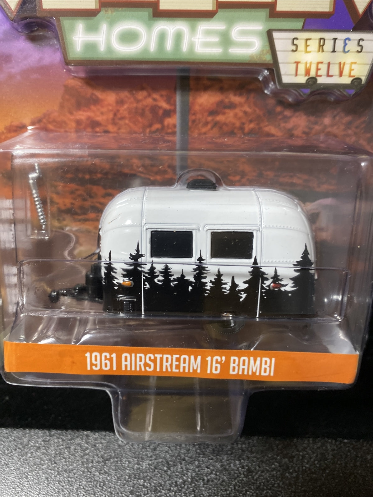 1961 Airstream 16' Bambi   Hitched Homes Series 12   1:64 Model by Greenlight4