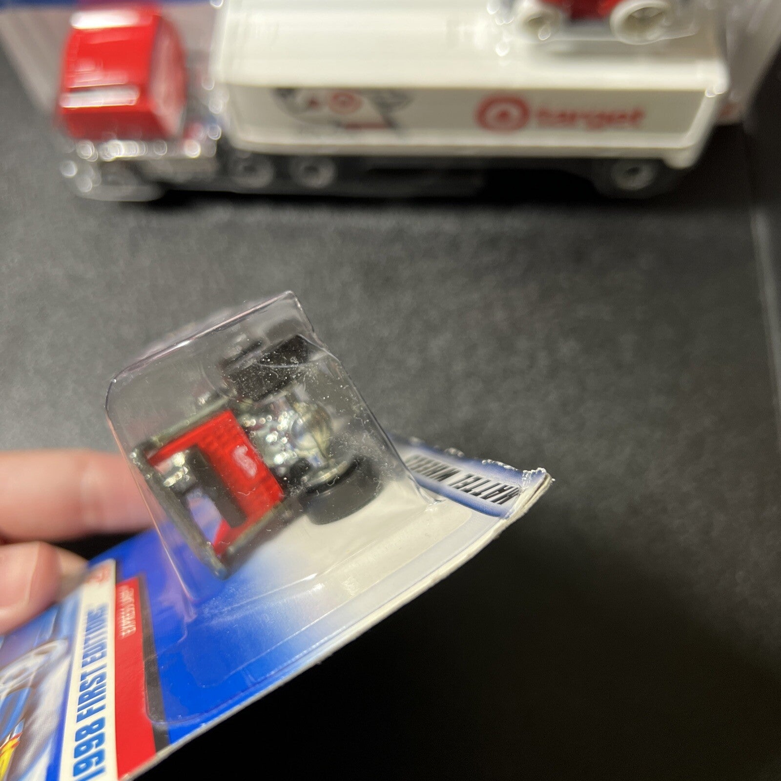 Hot Wheels Delivery Truck 1:64   Red and Express Lane 1998 FE11