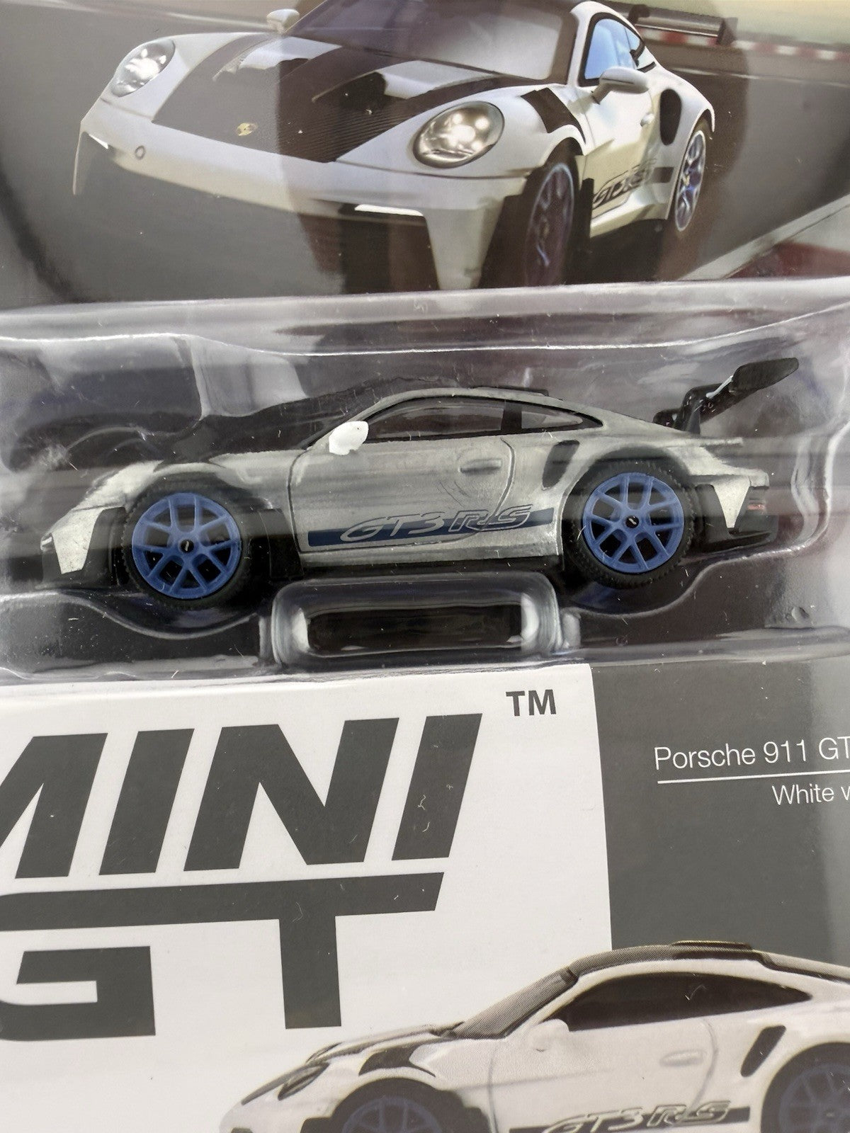 CHASE - Porsche 911 (991) GT2 White with Indigo Blue - Mini GT 008532