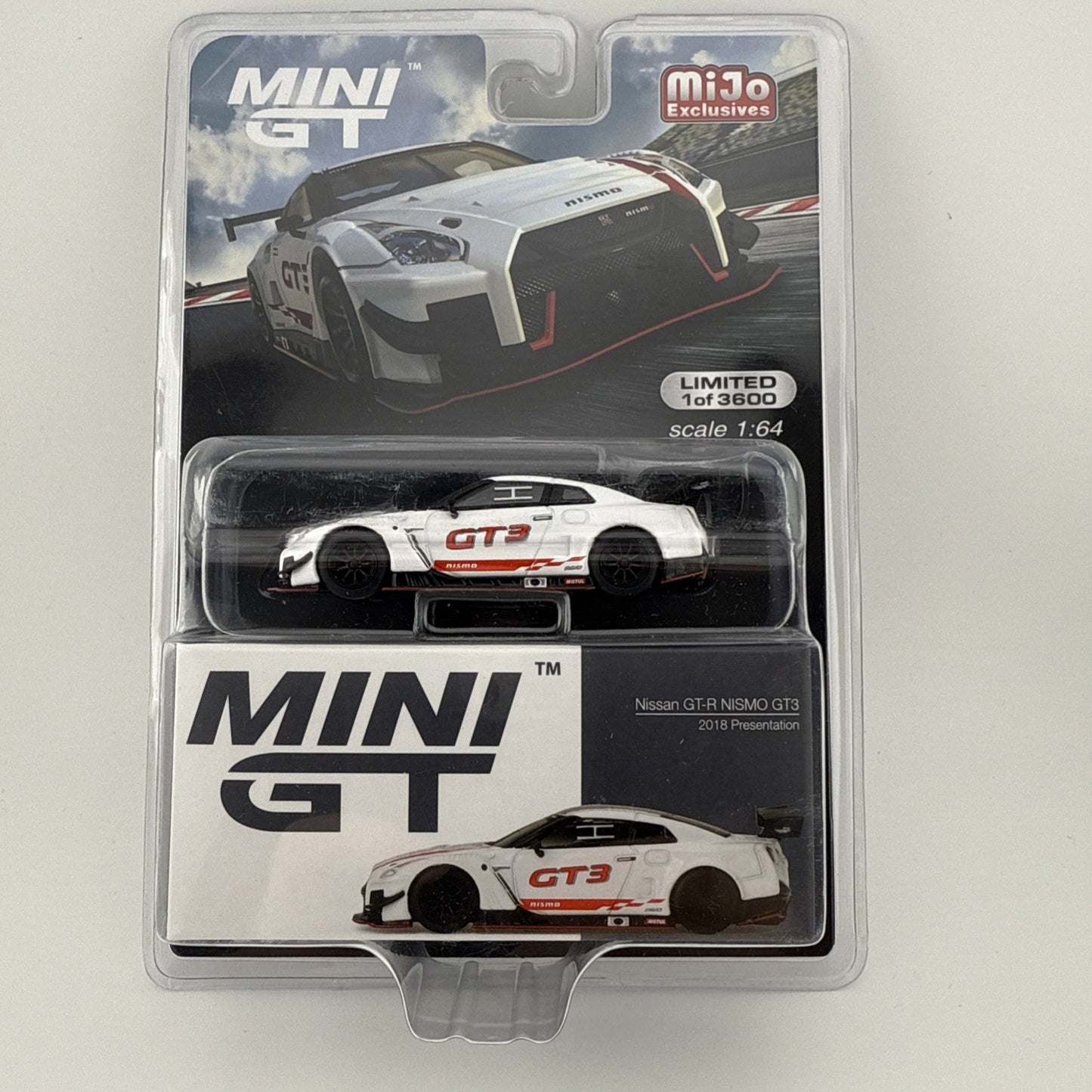 Nissan GT R NISMO GT3 White   Mini GT MGT 00327 2018 Presentation1