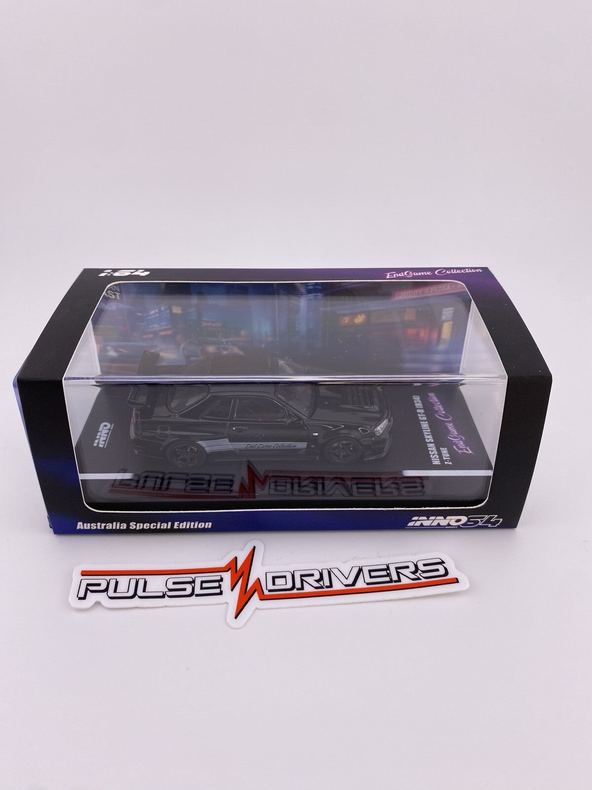 CHASE   Nissan Skyline GT R (R34)   Black   INNO64    IN64 R34ZT ENDGAME7