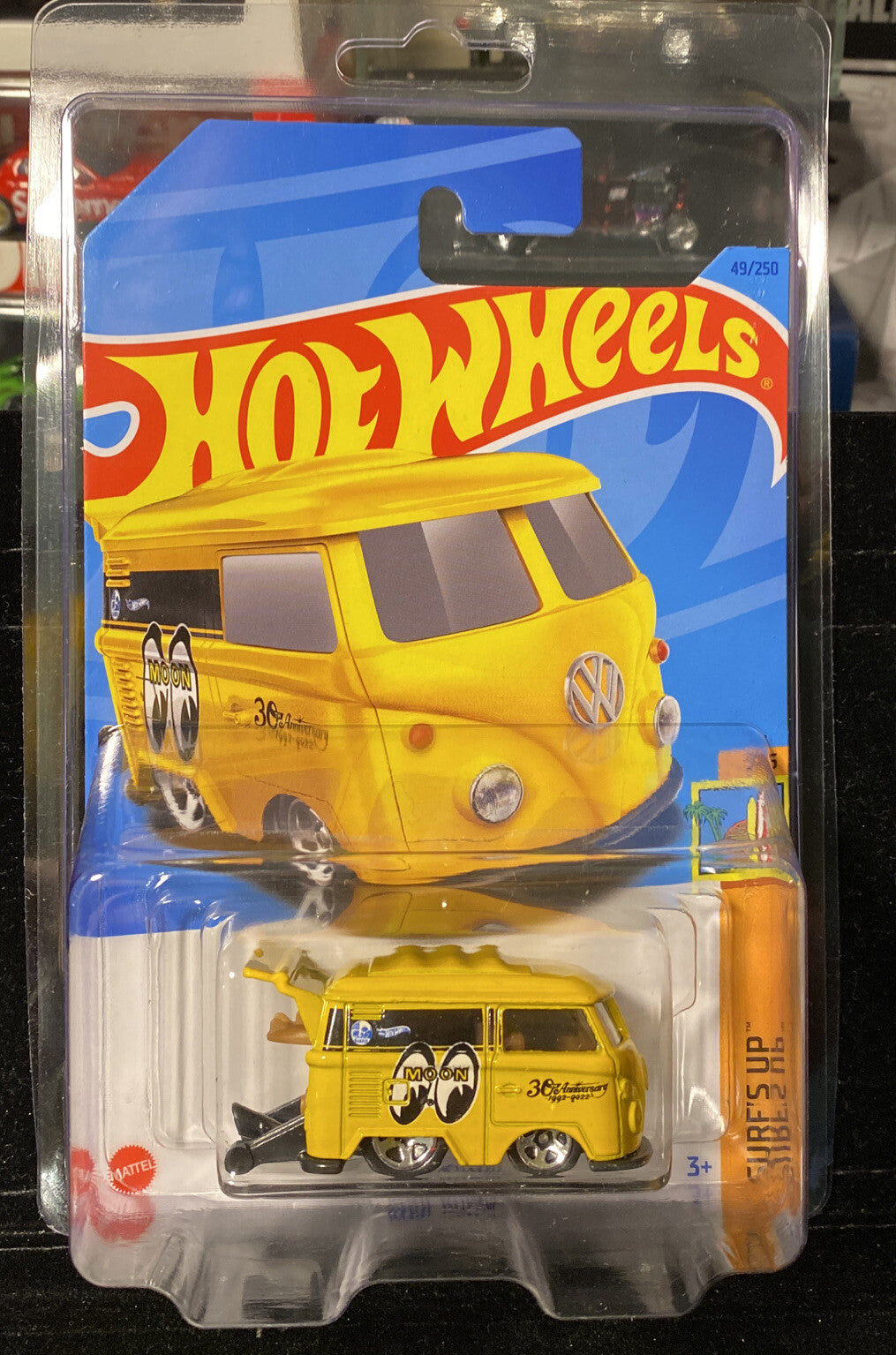 Hot Wheels Kool Kombi Moon Eyes Livery in Card Protector1