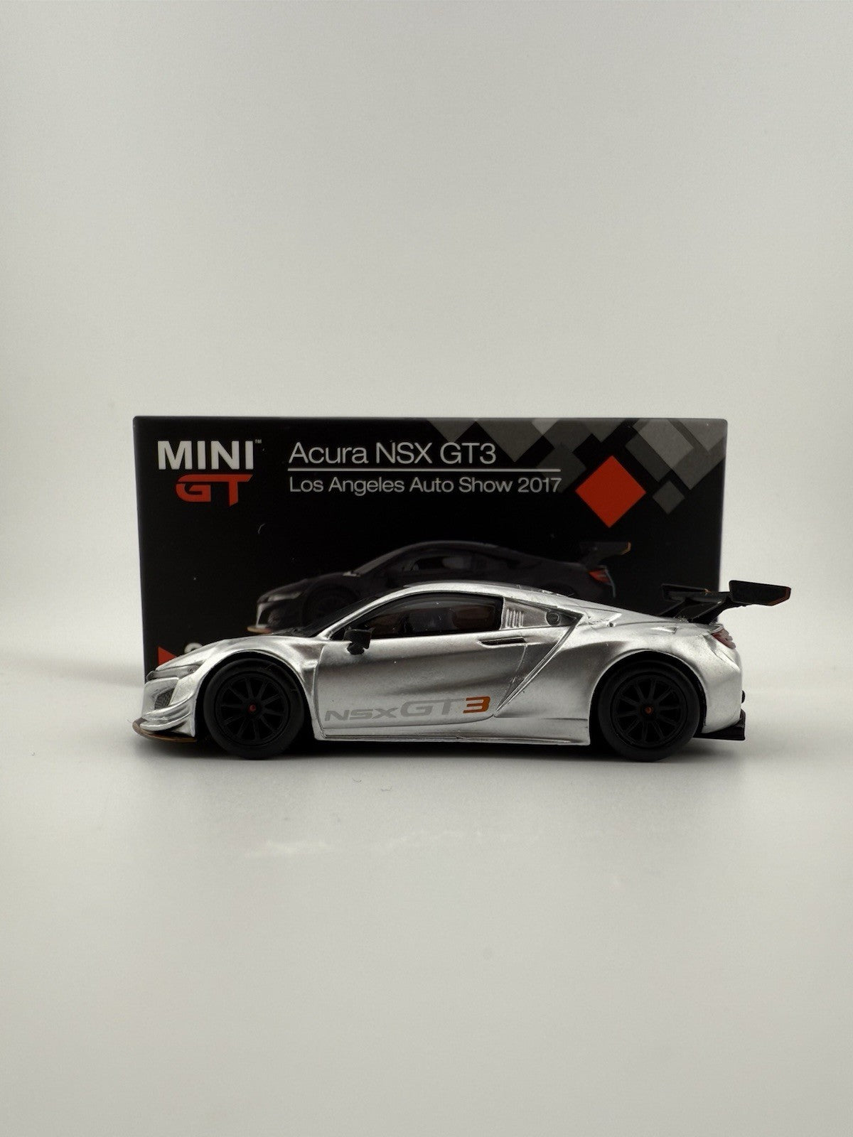 Chase   Acura NSX GT3 Mini GT MGT 00026c Los Angeles Auto Show 20172
