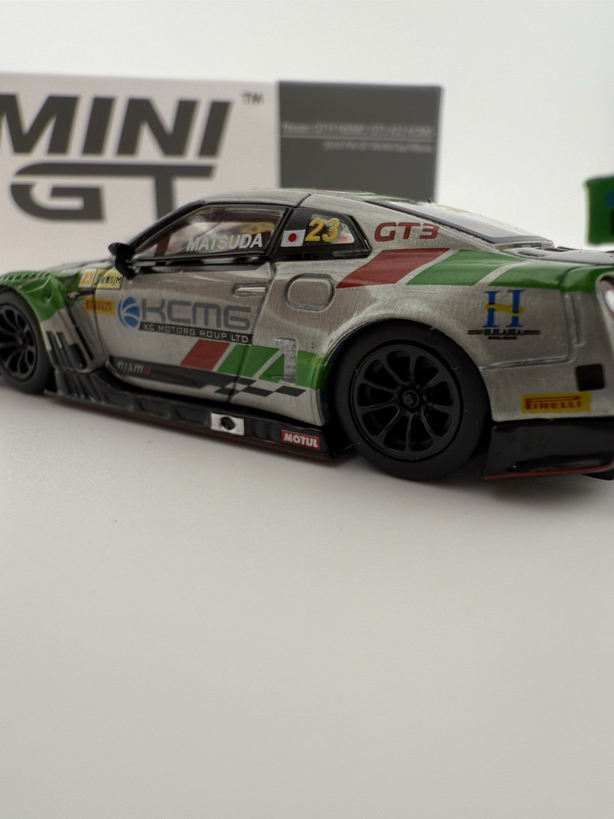 Chase   Nissan GT R NISMO GT3 Mini GT MGT 00593 MJ 2018 FIA GT World Cup Macau5