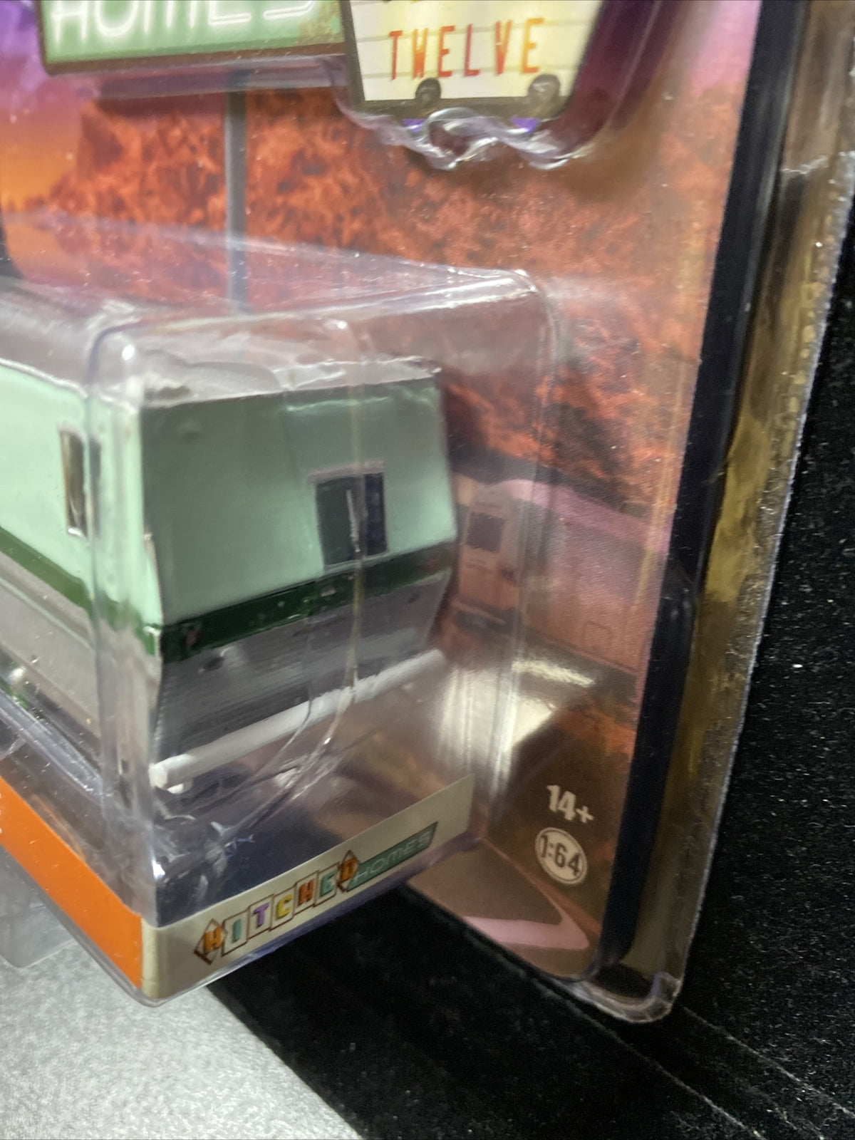 Greenlight 1:64 Hitched Homes 34120 A 1962 Holiday House4