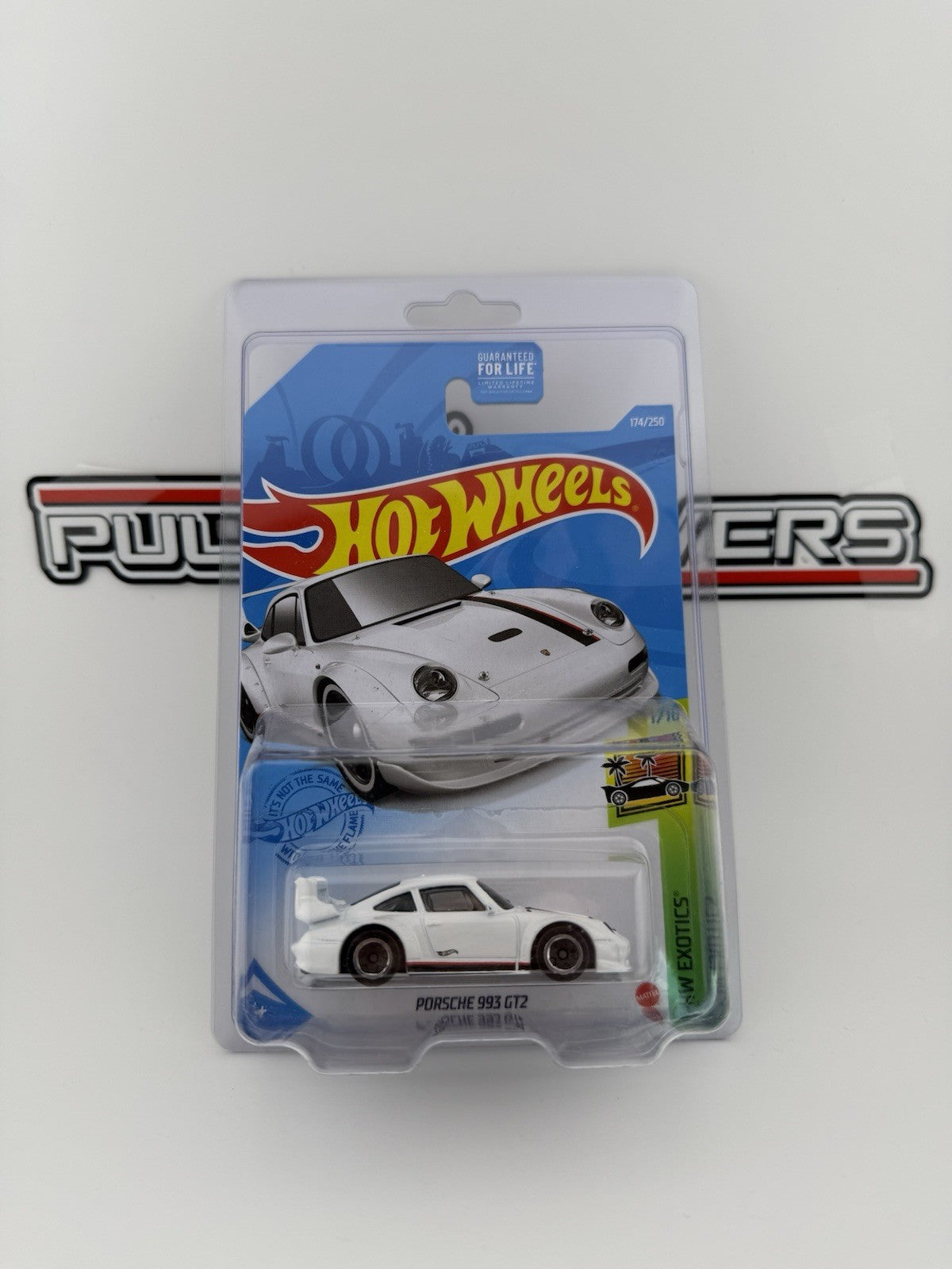 Porsche 993 GT2 in White   Hot Wheels Exotics 1/10 in Protector0