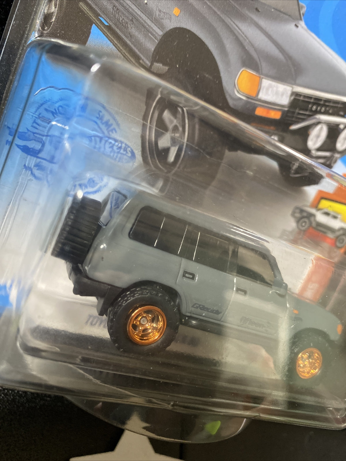2021 Hot Wheels Toyota Land Cruiser 80 Gray w/Off Road Real Riders Custom Tires1