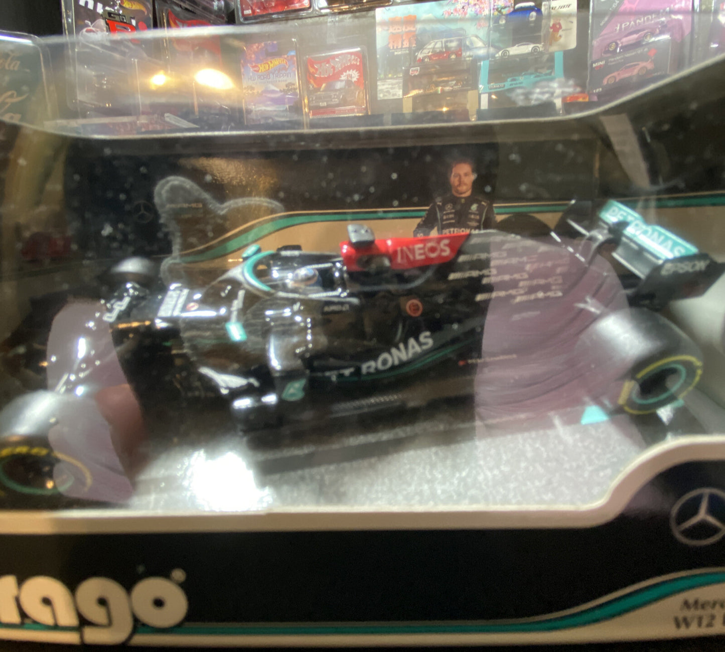 Mercedes AMG F1 W12 E Performance 44 F1 Bburago Hamilton And Bottas3