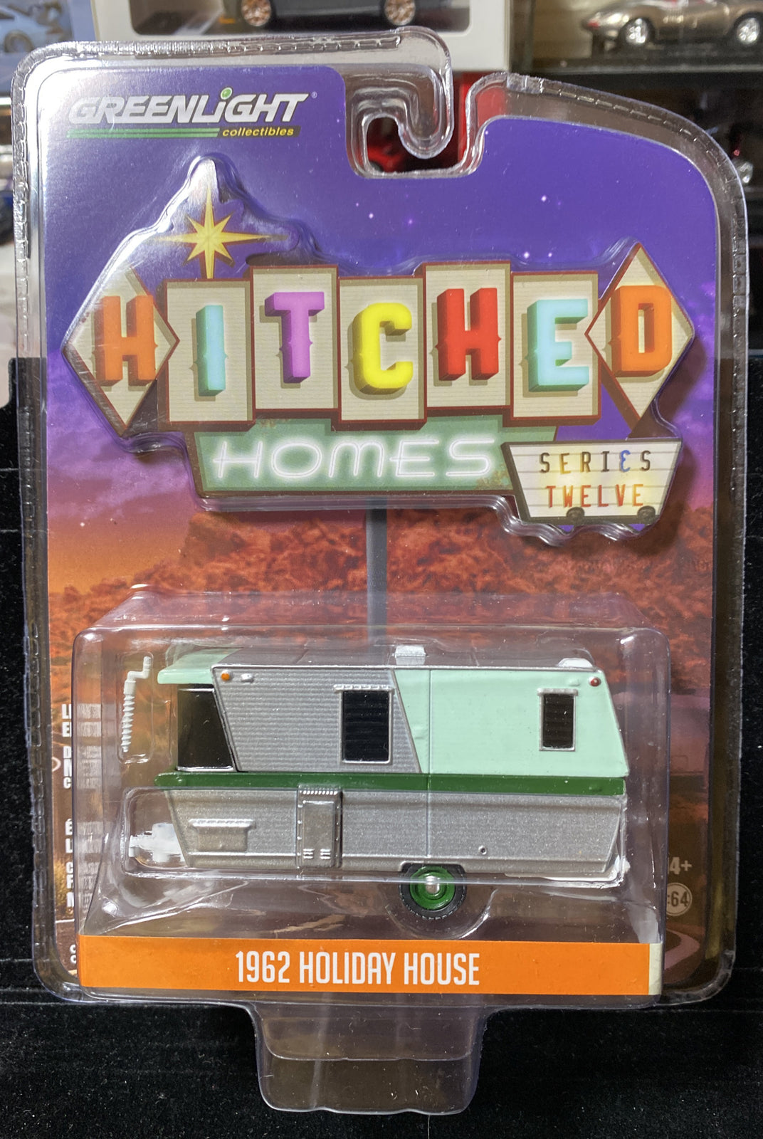 Greenlight 1:64 Hitched Homes 34120 A 1962 Holiday House0