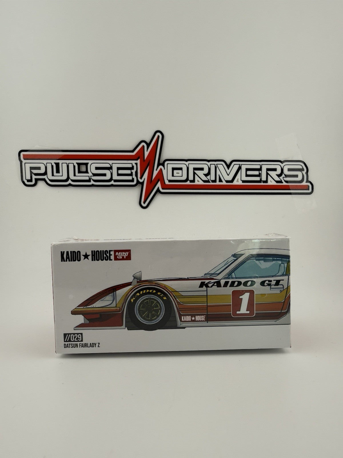 Datsun Fairlady Z   Mini GT Kaido House KHMG 0290